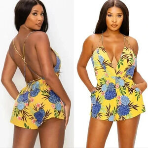 Floral Yellow Jumpsuit FIRM $30💥💥💥💥